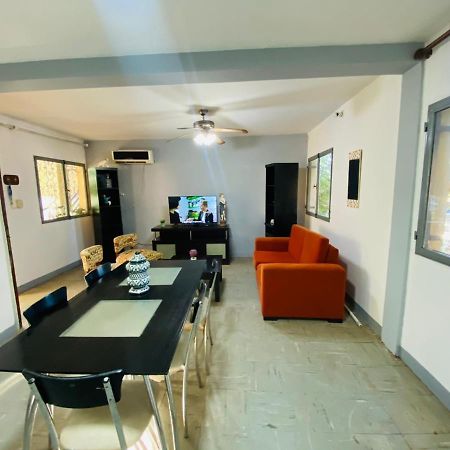 House G&S, Depto Con 3 Dormitorios Para 7 Personas Pleno Centro De La Ciudad Пуэрто-Игуасу Экстерьер фото